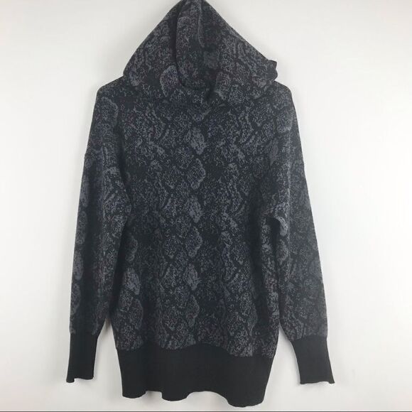 John + Jenn DYLAN Python Hooded Tunic Pullover with front slide pocket - Picture 9 of 15